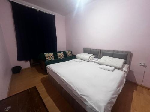 Daisy Hostel & Tour – Yerevan