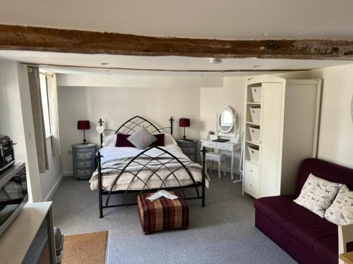 Pitfield Apartments in Willand