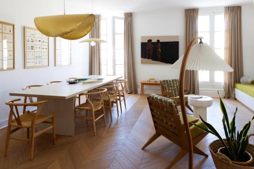 Elegant duplex sur le Cadre Royal au cœur de Sète