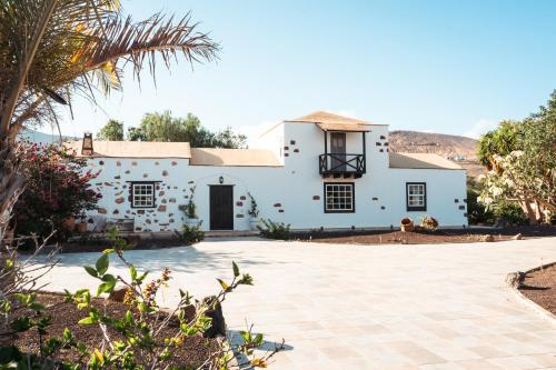 Dārzs, Casa Maida in Tetira