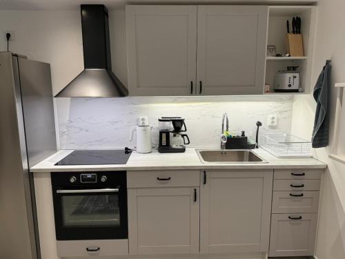 Facilities, Fresh and newly renovated basement apartment in Sodra Sofielund