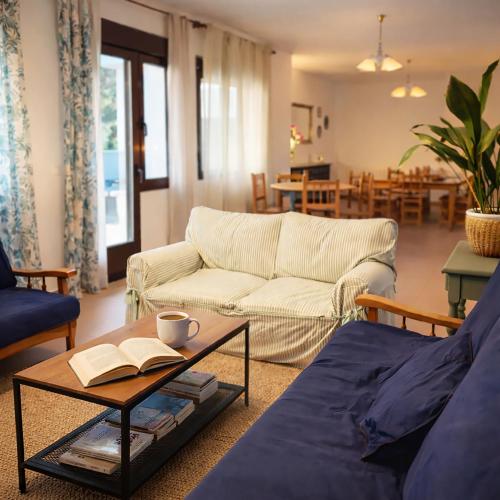 Koplietošanas atpūtas telpa ar TV, HOSTEL Villanueva in Zaorejas