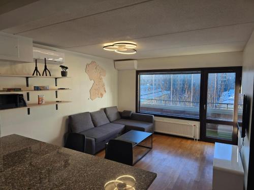 Stylish two-room apartment with balcony & great views in Töölö