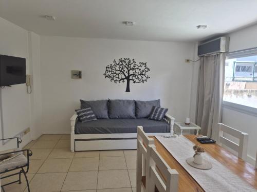 PASAJE EN EL CENTRO DE LOMAS