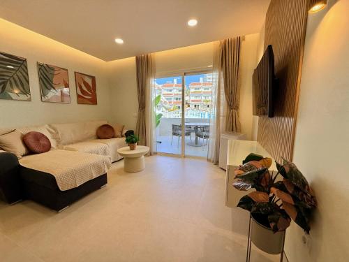 Sunny Escapes- Modern & New, Playa de las Americas