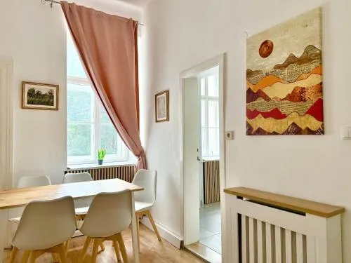 Stylish Cosy 2 Bedroom Apartment with Free Parking in Wien, Österreich