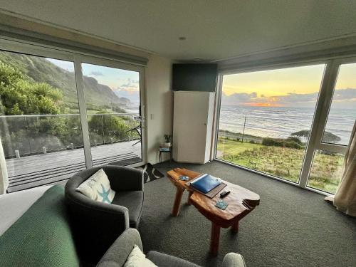 View With A Room NZ - Boutique Beachfront Accommodation on the Great Coast Road in Barrytown