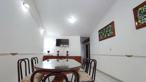 Casa hasta 12 personas, a 5 minutos de estadio y nodo y a 10 min del Forum in La Banda