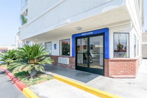 Motel 6-Anaheim CA - Fullerton East - image 12