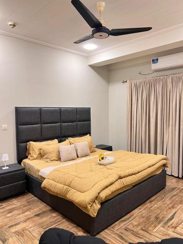 Designer 1 bedroom  self check-in  pool & soana - image 9