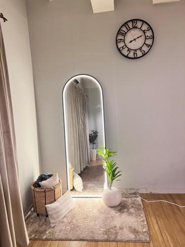 Designer 1 bedroom  self check-in  pool & soana - image 7