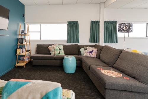 공용 라운지/TV 시청 구역, 하카 로지 베이 오브 아일랜드 (Haka Lodge Bay of Island) in 베이 오브 아일랜즈