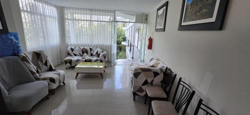 . Hotel Los Andenes