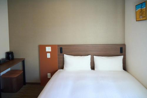 1 twin bed