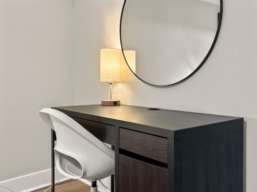 Spacious 4BR Retreat - Chase E1 - image 3