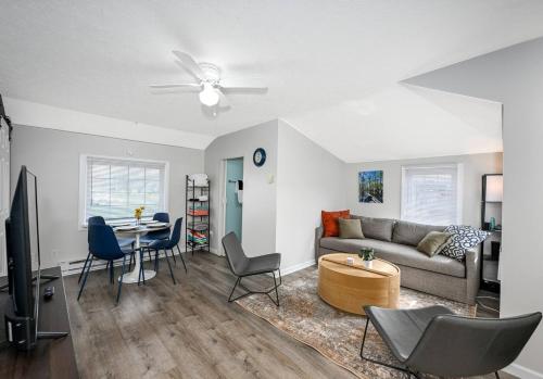 . Recharge & Reconnect Vermilion cottage, beach 5 min, Cedar Point 30 min