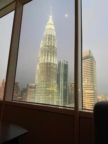 Sky Suites KLCC by TD Luxury Homestay - image 11