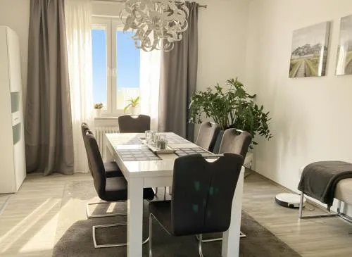 Helle Premium Ferienwohnung Christine Zweibrücken Ruhig Citynah, 100qm, Sonnentrasse in Zweibrücken, Deutschland