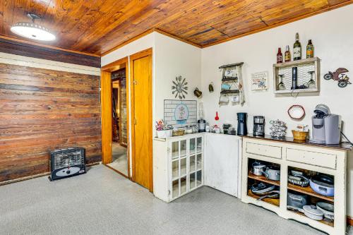 1-Acre Countryside Home in Gleason: Pets Welcome! in Dresden (TN)