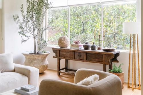 Designer Living in Darling Point with Parking in Darling Point
