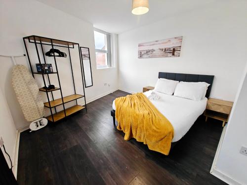Vendégszoba, Modern 1BR Business Stay with Fast WiFi in Bury