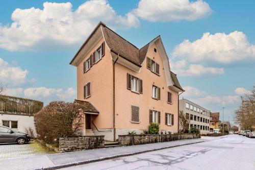 Exterior view, The R Apartment Weinsteig, comfort and serenity in Schaffhausen