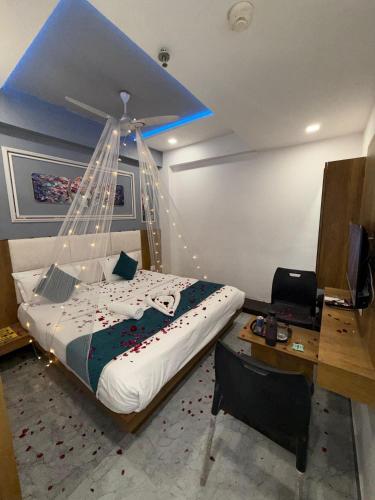 Hotel secure inn saroli in Surat