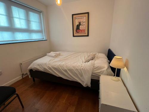 Luxurious 4 Bedroom Apartment in Heart of London - image 9