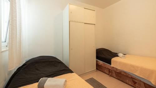 Apartman Max by Villas Guide - image 4