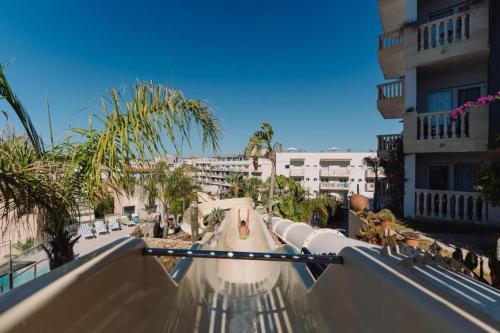 הסביבה הקרובה, Hotel Alba Seleqtta in יורט דה מאר