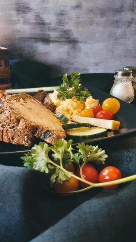 Food and beverages, Mount Canyon Guest Farm in Keetmanshoop