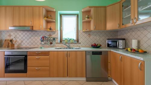 Apartman Kalac by Villas Guide - image 4
