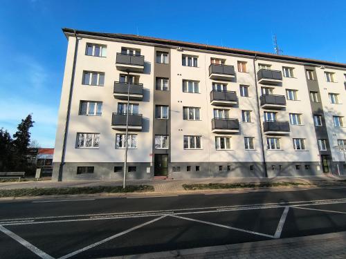 Garsonka ve Dvoře (Garsonka ve Dvore) in Dvur Kralove Nad Labem