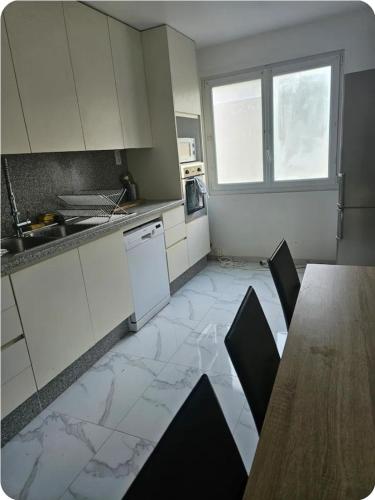 Appartement refait à neuf I 4 chambres à louer individuellement I Business travelers (Appartement refait a neuf I 4 chambres a louer individuellement I Business travelers) in Dunkerque