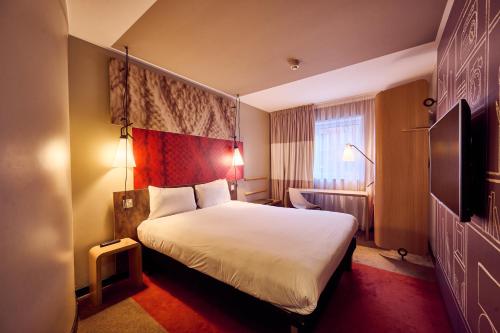 1 queen bed