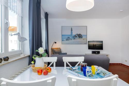 FeWo 2, Strandstraße 28 in Ostseebad Karlshagen, Deutschland