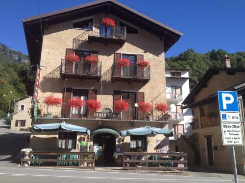  Locanda Spada Reale, Pension in Frassino bei San Damiano Macra