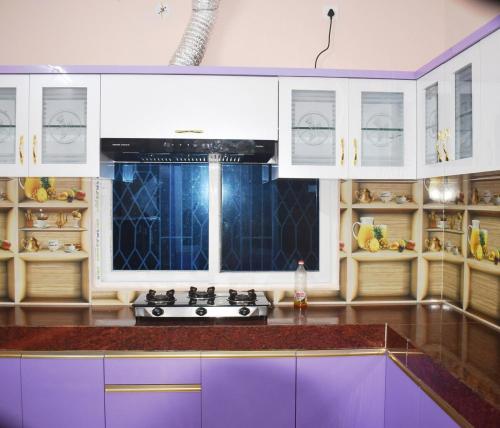 5240m² 3 magamistuba, 2 privaatset vannituba  kohas Koraput
 (Kuidoo Homestay) in Koraput