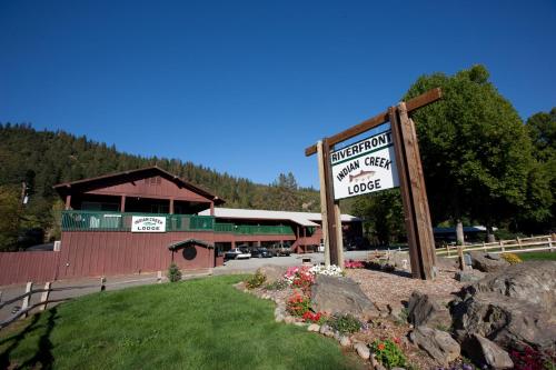 Indian Creek Lodge