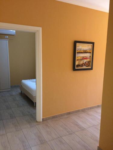 2 twin beds, 1 sofa bed