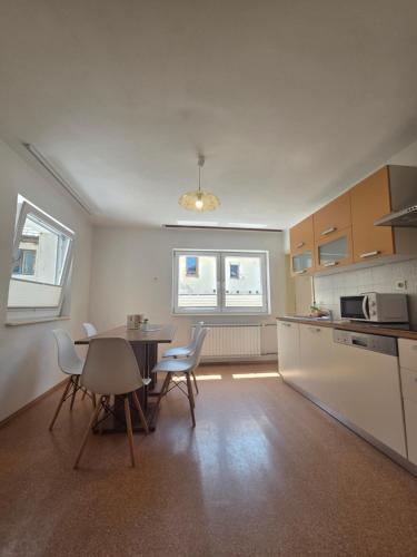 Apartmaji Pri Kokolu 2