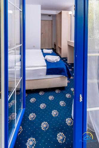 1 double bed