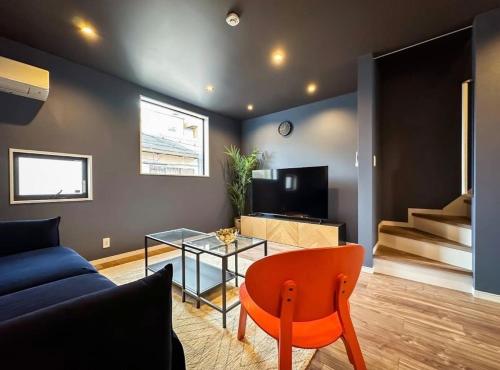 Newly built modern house, near the station, Shinsaibashi, Namba, Umeda, Kansai Airport, USJ