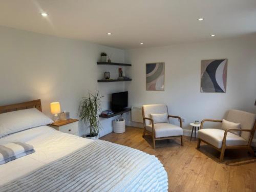 睡床, Cosy cabin nestled in the Surrey Hills in 多爾金