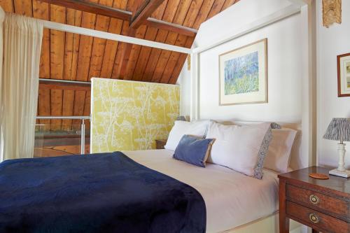 Tin tabernacle perfect for group getaways in Chale