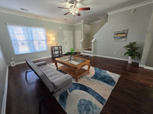 Entire home best place to stay in ATL 1BR ,wifi ,parking in 阿特波罗(GA)