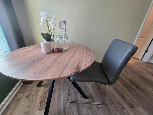 Entire home best place to stay in ATL 1BR ,wifi ,parking in 阿特波罗(GA)