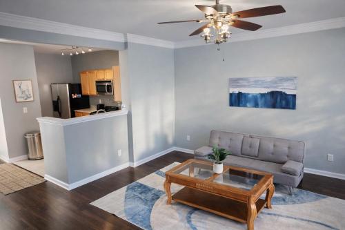 Entire home best place to stay in ATL 1BR ,wifi ,parking in 阿特波罗(GA)