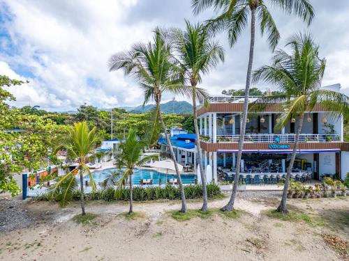 Ozeano Hotel & Surf Bar in Jaco