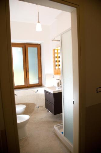 Twin Room with Shared Bathroom